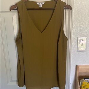 Nine West V-Neck Olive Tank Top
